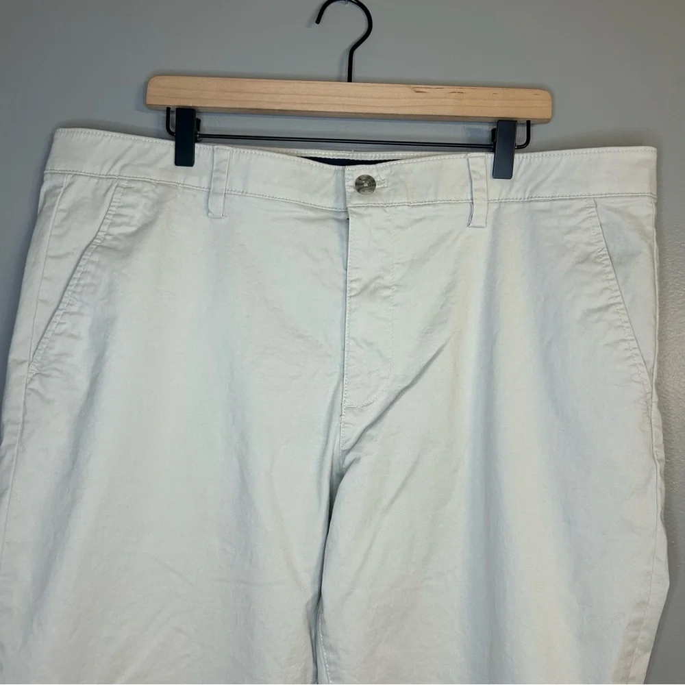 Chaps Men's Straight Fit Comfort Stretch Chinos with Flex Waistband, Size 40x30 - Picture 6 of 12